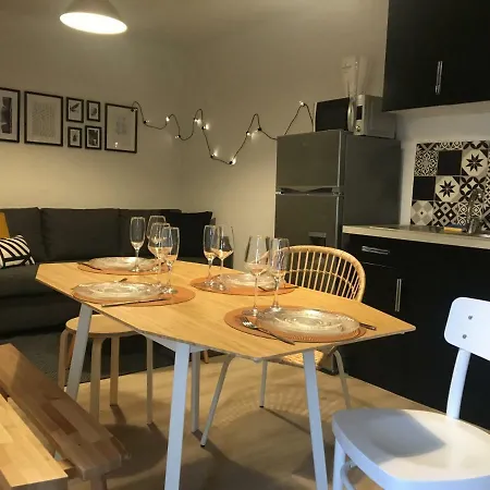 Le Petit Clos Apartment